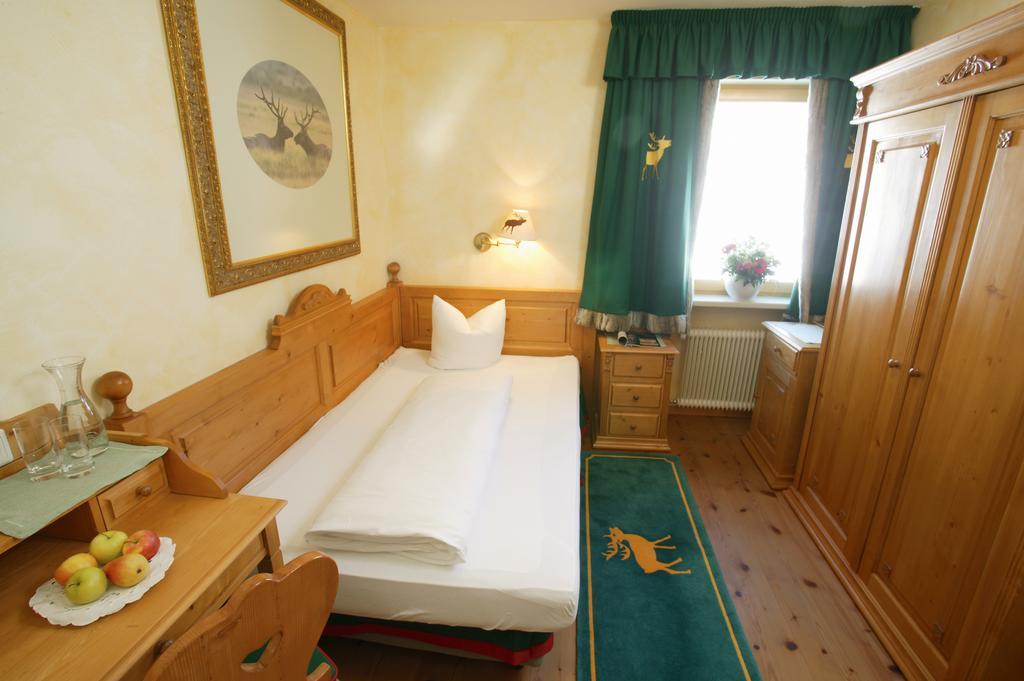 Single Room,1550760046:JPEG